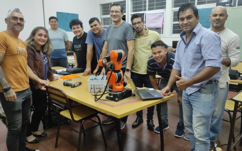 Tecnicatura en Automatización y Robótica: Proyecto Innovador de Simuladores para estudiantes de Enfermería